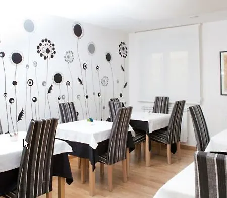 Aparthotel Apartahotel Castejon De Sos 4*