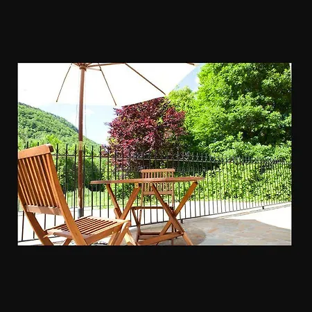 Apartahotel Castejon De Sos Hotel apartamentowy Castejón de Sos