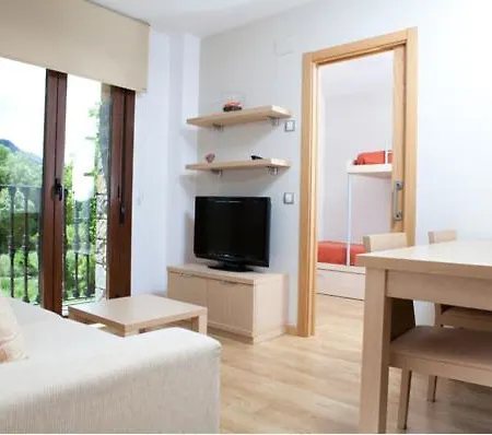 מלון דירות Apartahotel Castejon De Sos Castejón de Sos
