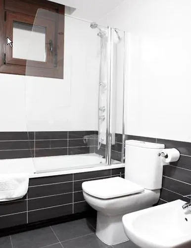 Lägenhetshotell Apartahotel Castejon De Sos